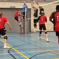 Heren 1 wint eerste bekerwedstrijd van Volley Lek en IJssel