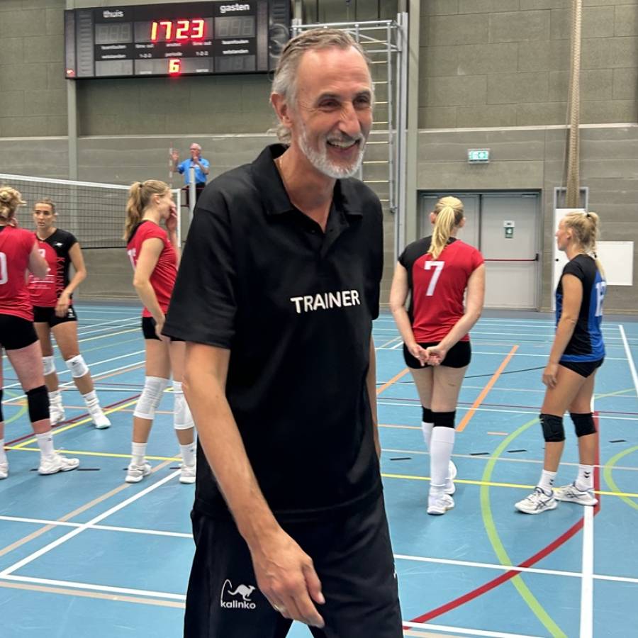 Dames 1 wint eerste duel in bekertoernooi