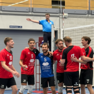 Heren 1 speelt voortreffelijk en steelt de show bij de seizoensopening