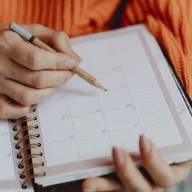 Pak je agenda erbij, het zaal- en bardienst­rooster is aangevuld 