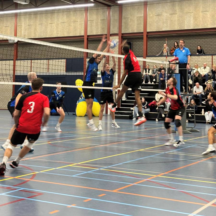 Overwinning van Heren 1 maakt de weg vrij richting het kampioenschap